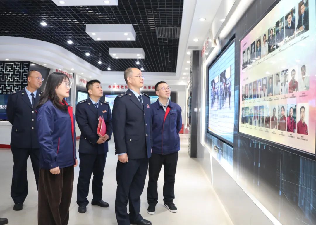 宝鸡市渭滨区税务局领导一行来公司走访调研