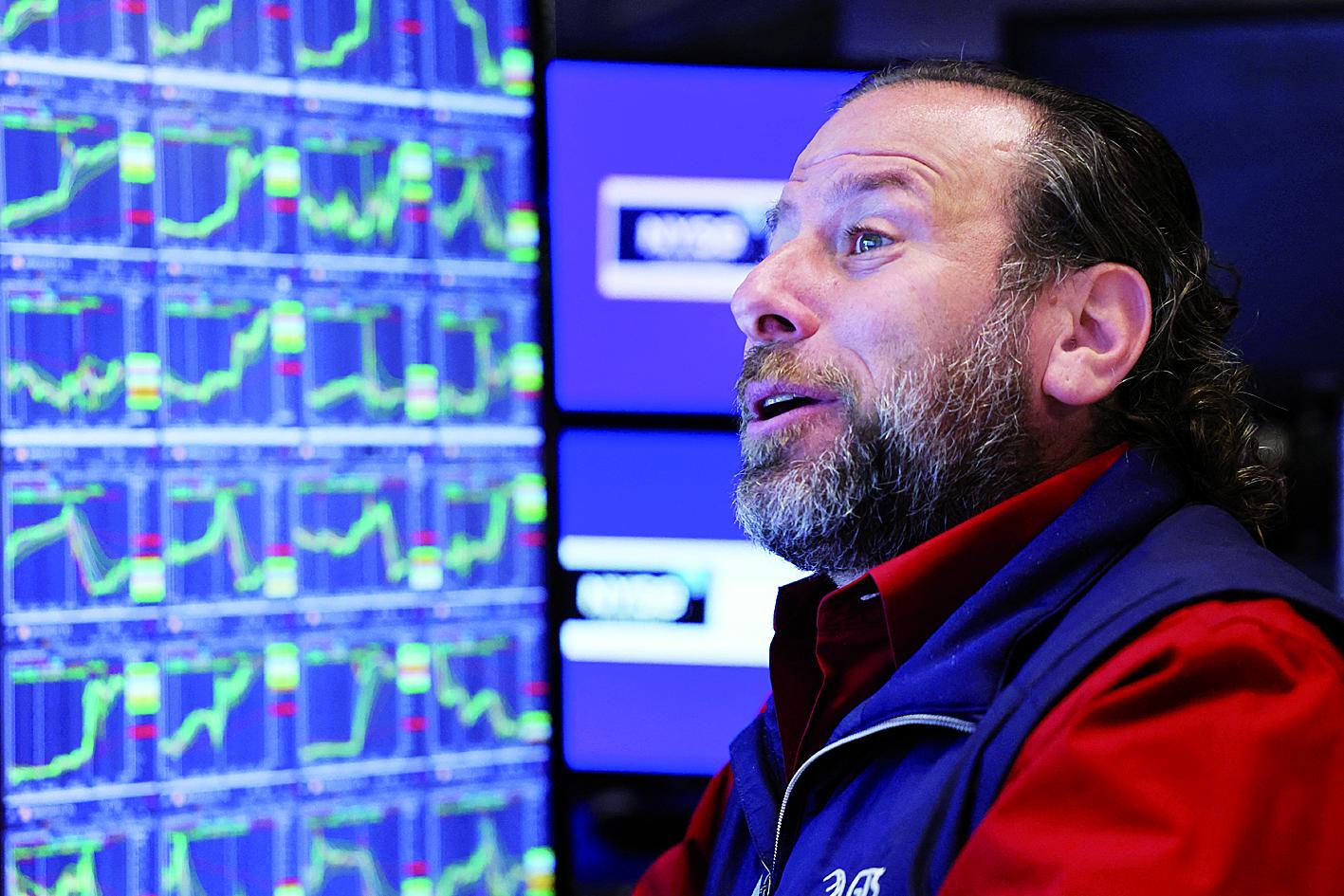 纽约股市三大股指大涨马斯克身家一夜飙升209亿美元