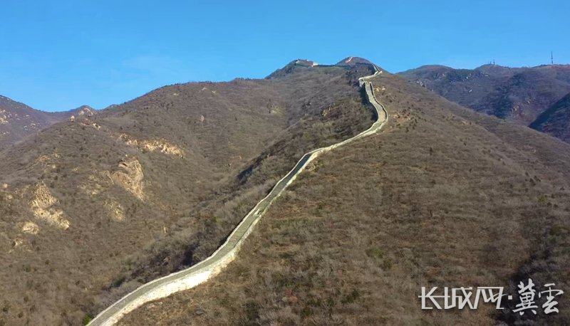 石峡村附近的长城。张保龙 摄