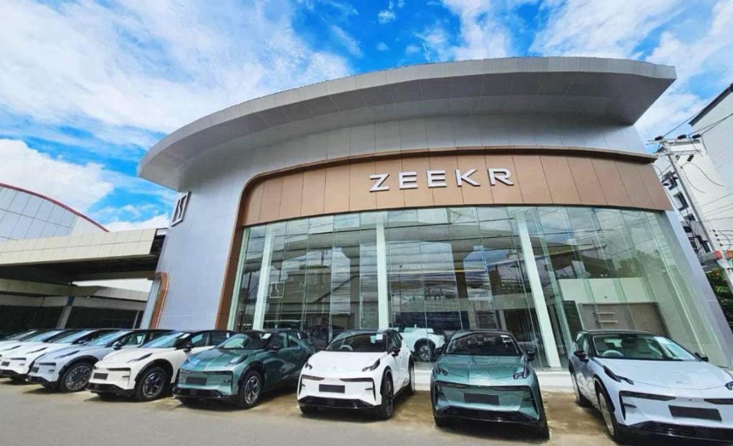 图片来源：极氪汽车