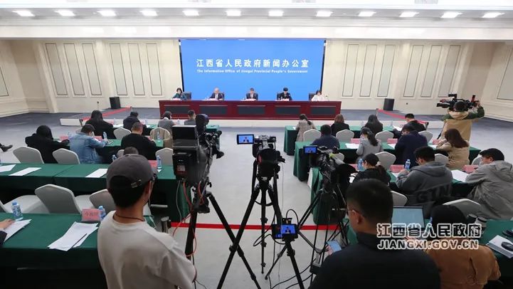 新闻发布会现场
