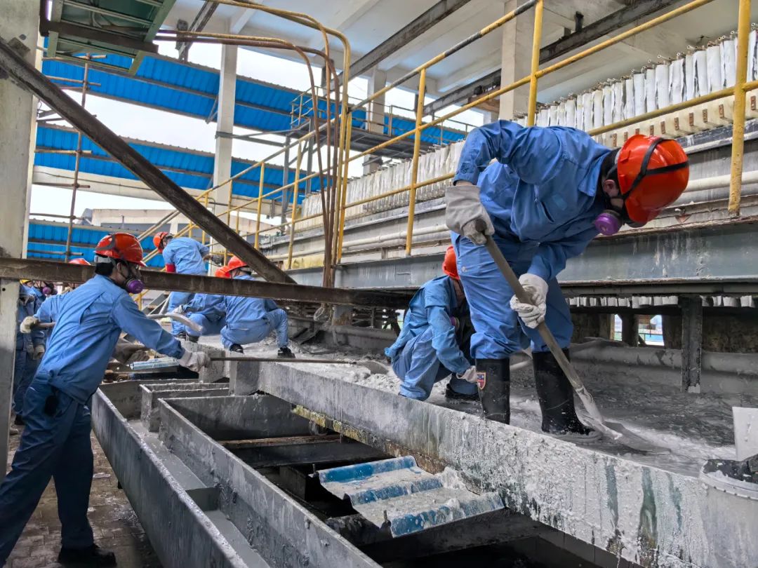 株冶有色汞渣资源化回收项目目前已进入试验研究阶段,完成加料预处理