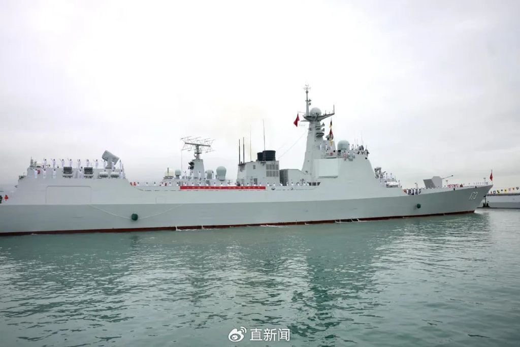 中国人民解放军海军长沙舰.图源:李家超社交媒体平台