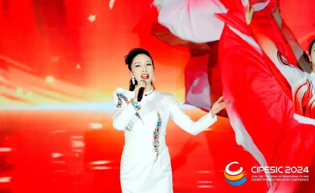 歌舞饰演《共圆中国梦》