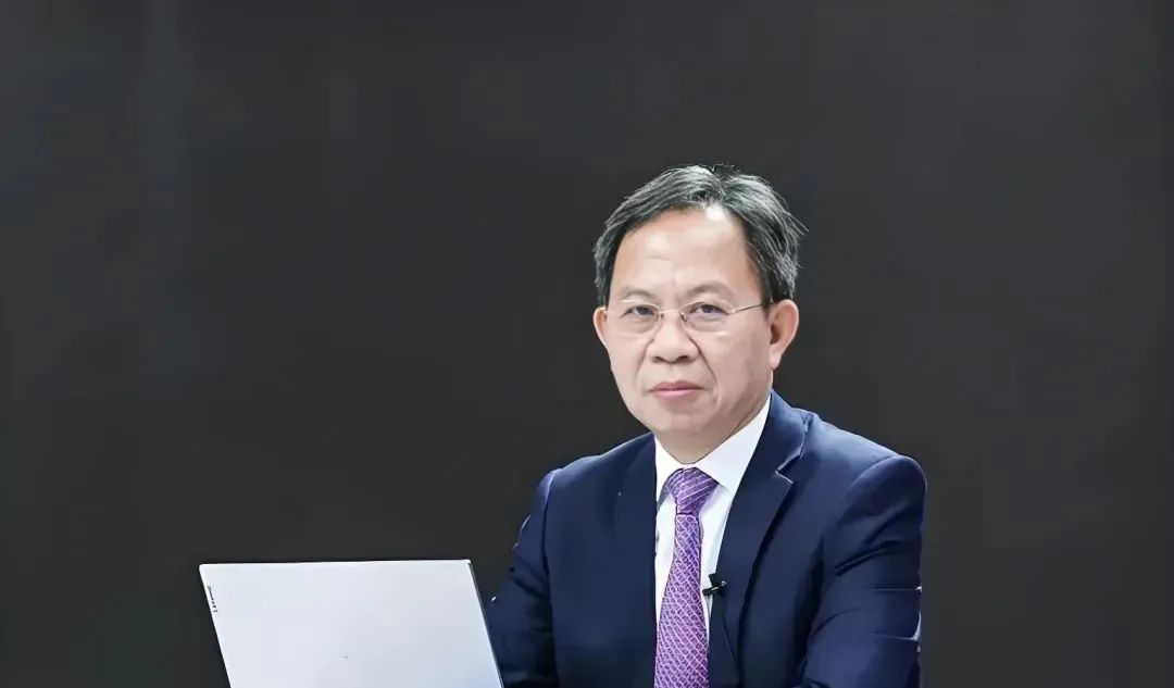 巨丰投资首席经济学家,国家统计局原局长邱晓华出席并演讲