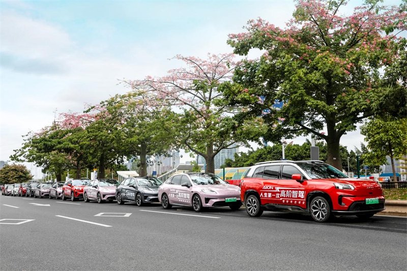 新能源汽车打响良性竞争第一枪