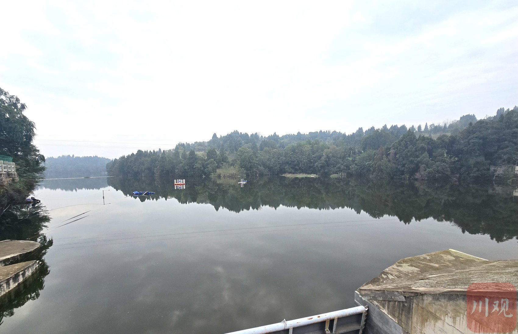 滴水岩水库是周边近8万人的饮用水源地. 邵明亮 摄