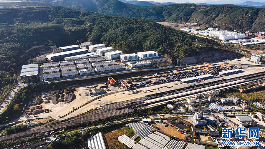 航拍下的昆明腾俊国际陆港(11月21日摄)。新华网 徐华陵 摄