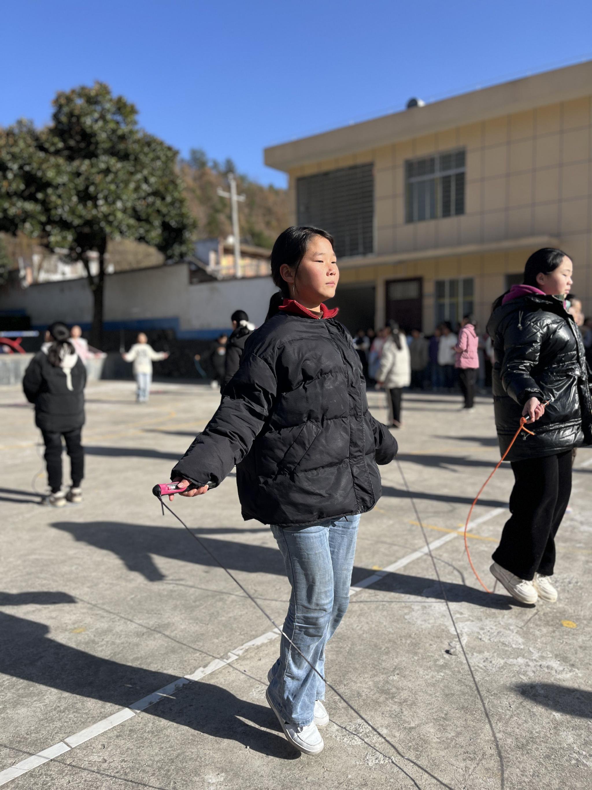 阳光体育,绳彩飞扬