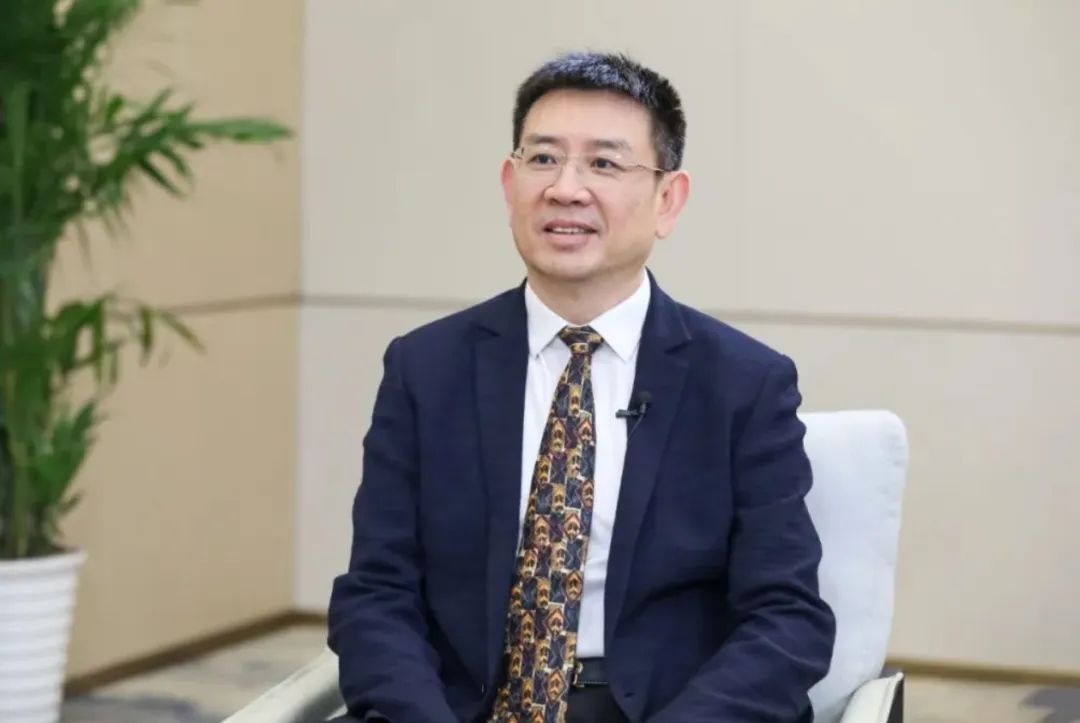 170亿湖北富豪黄立,对前员工下狠手|黄立_新浪财经_新浪网