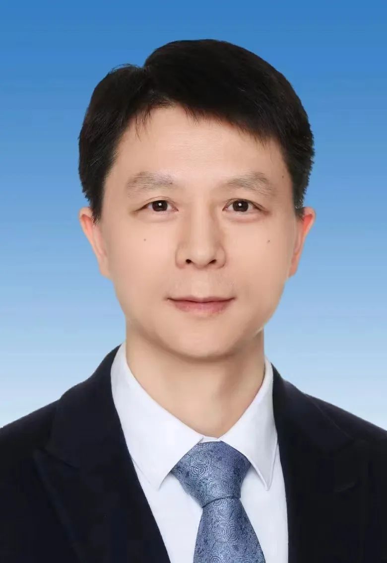 上海交大的校长和党委书记(上海交大的校长和党委书记哪个大)