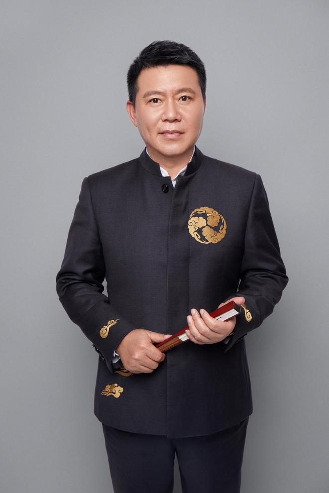 均瑶集团总裁王均豪回应造车传闻:现在这种情况去造车,岂不是脑子进水? 均瑶集团总裁王均豪回应造车传闻:现在这种情况去造车,岂不是脑子进水?