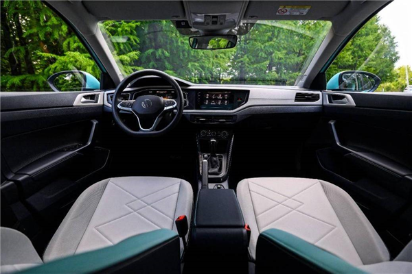 2025款朗逸新锐配置调整及保值焕新权益_大众朗逸老款2025自动_2025款上汽大众朗逸新锐限时价6.98万元起