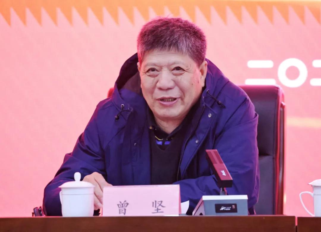 国务院国资委机关党委原常务副书记曾坚讲话.&nbsp;柳天澍/摄