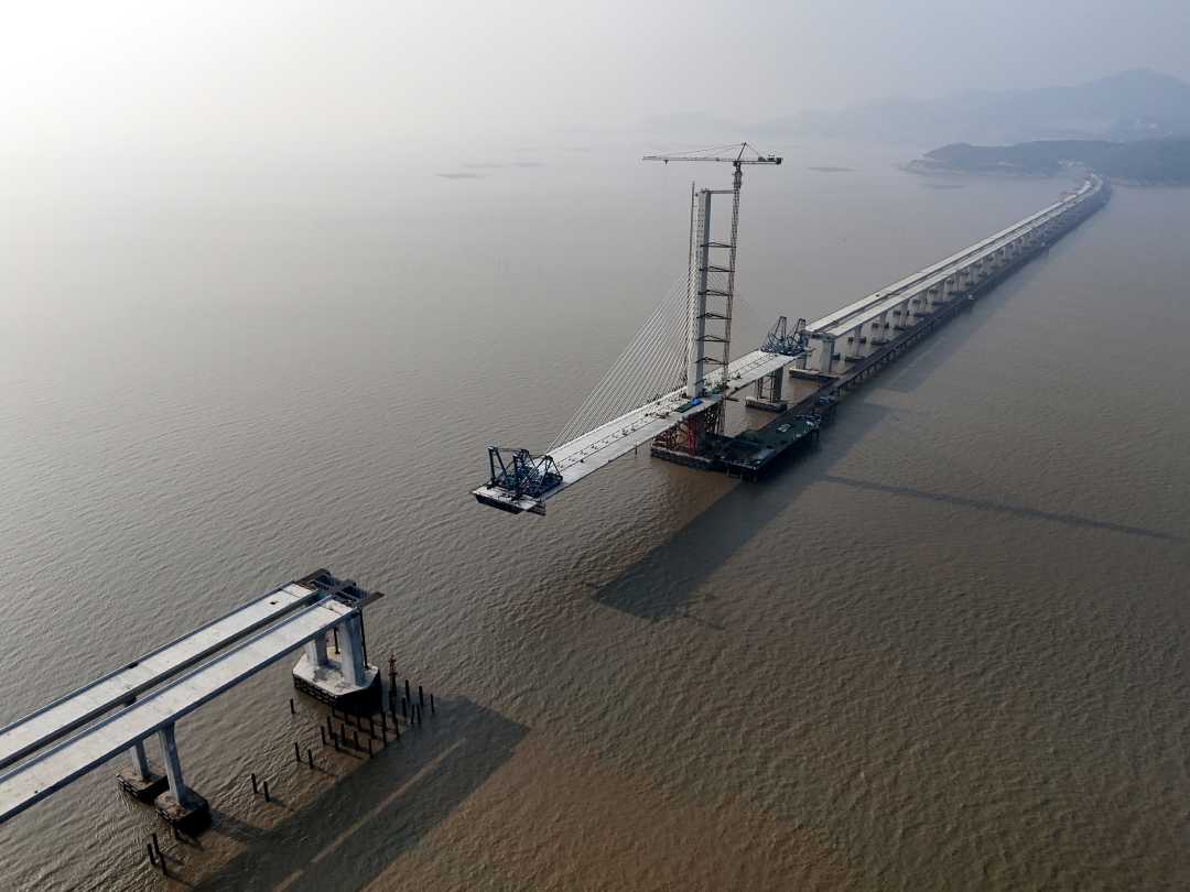洞头峡跨海大桥贯通在即
