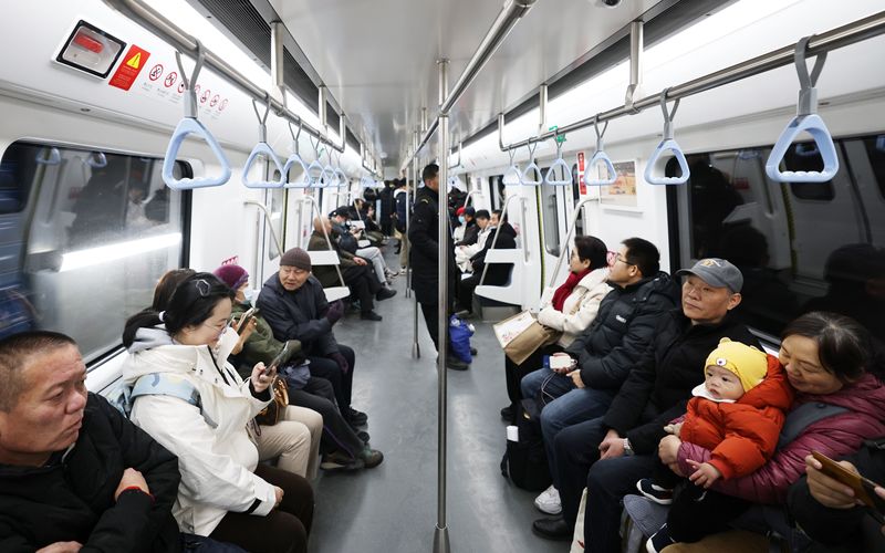 “地下北三环”15日起开通:北京地铁12号线设13座换乘站|地铁_新浪财经_新浪网
