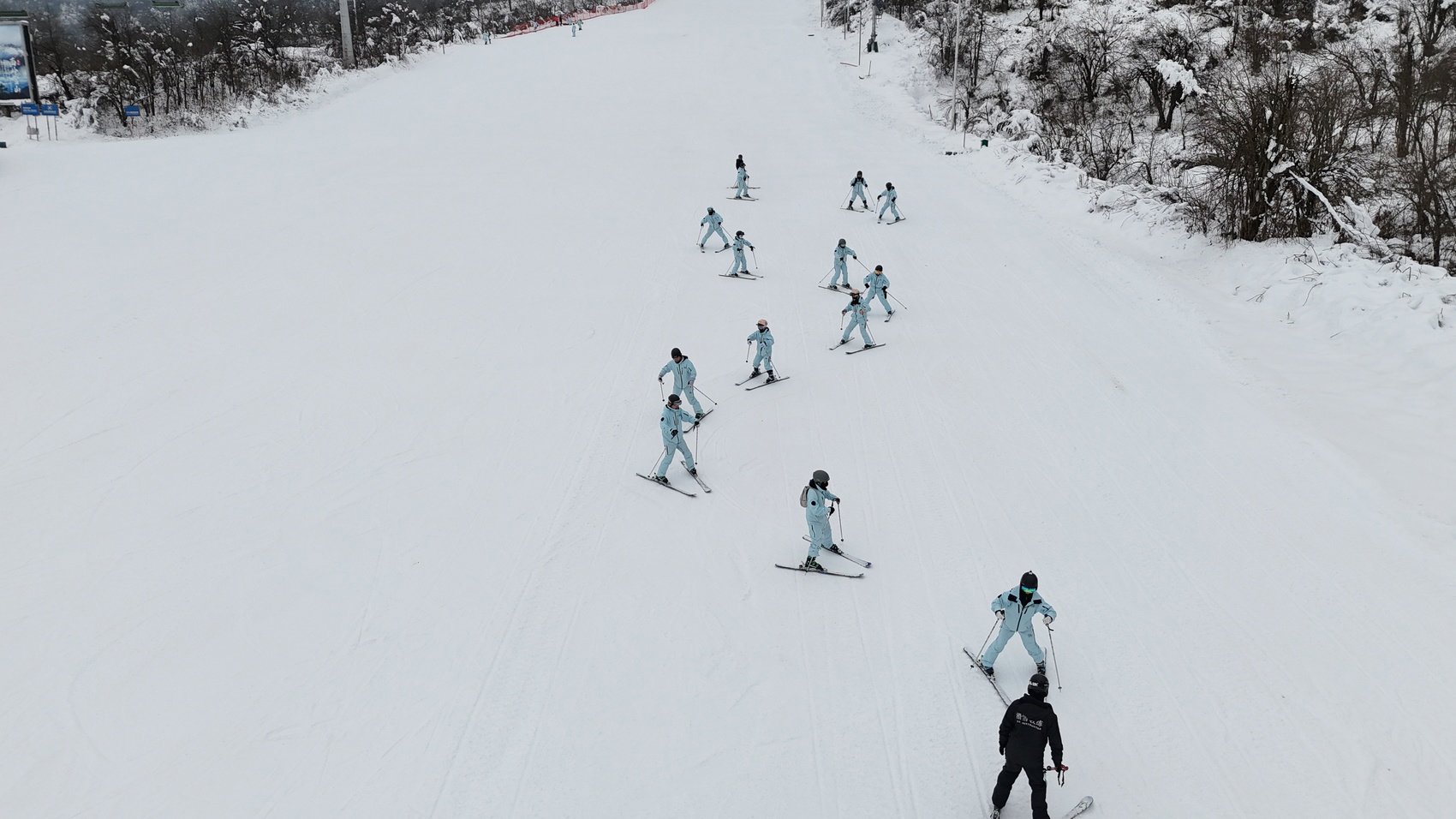 四川滑雪胜地图片