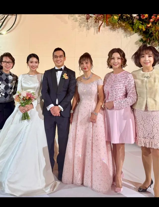 唏嘘!原建设银行副行长病逝,女儿刚嫁入香港郑裕彤家族!|黄毅_新浪财经_新浪网