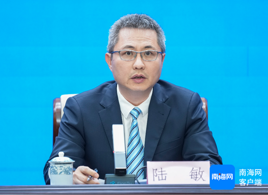 中共海口市委常委,市人民政府副市长陆敏.记者 李昊 摄