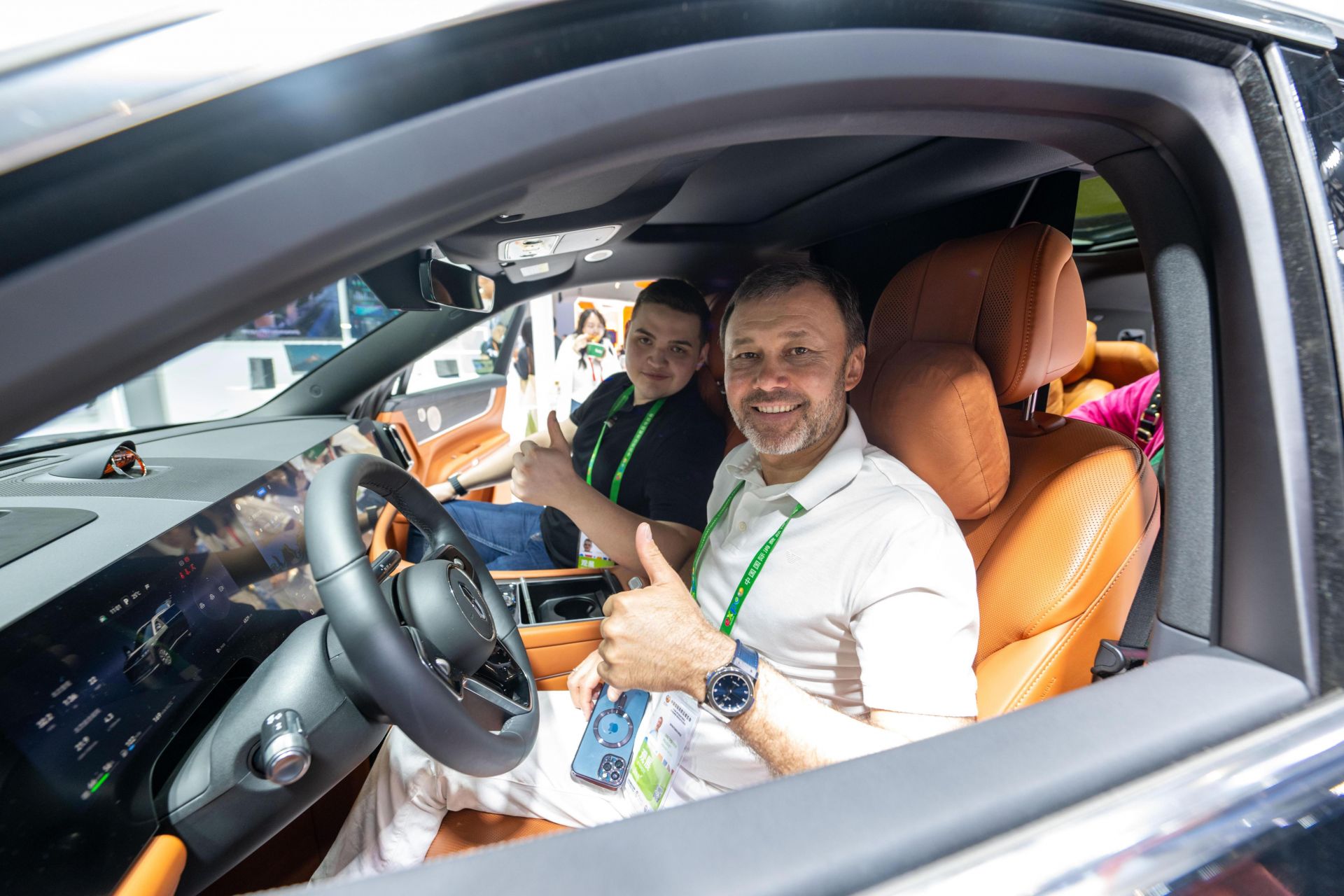 从汽车产销、外贸大盘看中国经济前景