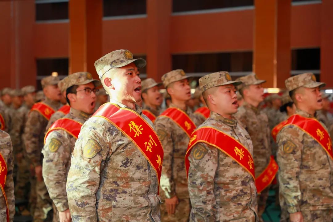 执剑东风,火箭军直招军官从这里走向战位