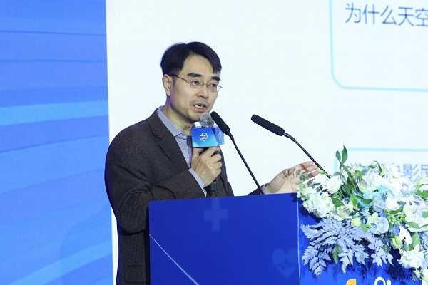 复旦大学打算机科学期间学院老师郑骁庆作东题演讲