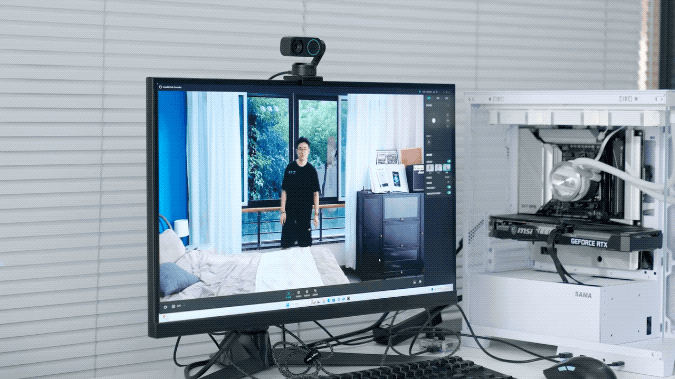 Insta360 Link2 的人脸追踪功能 | 来源：差评X.PIN