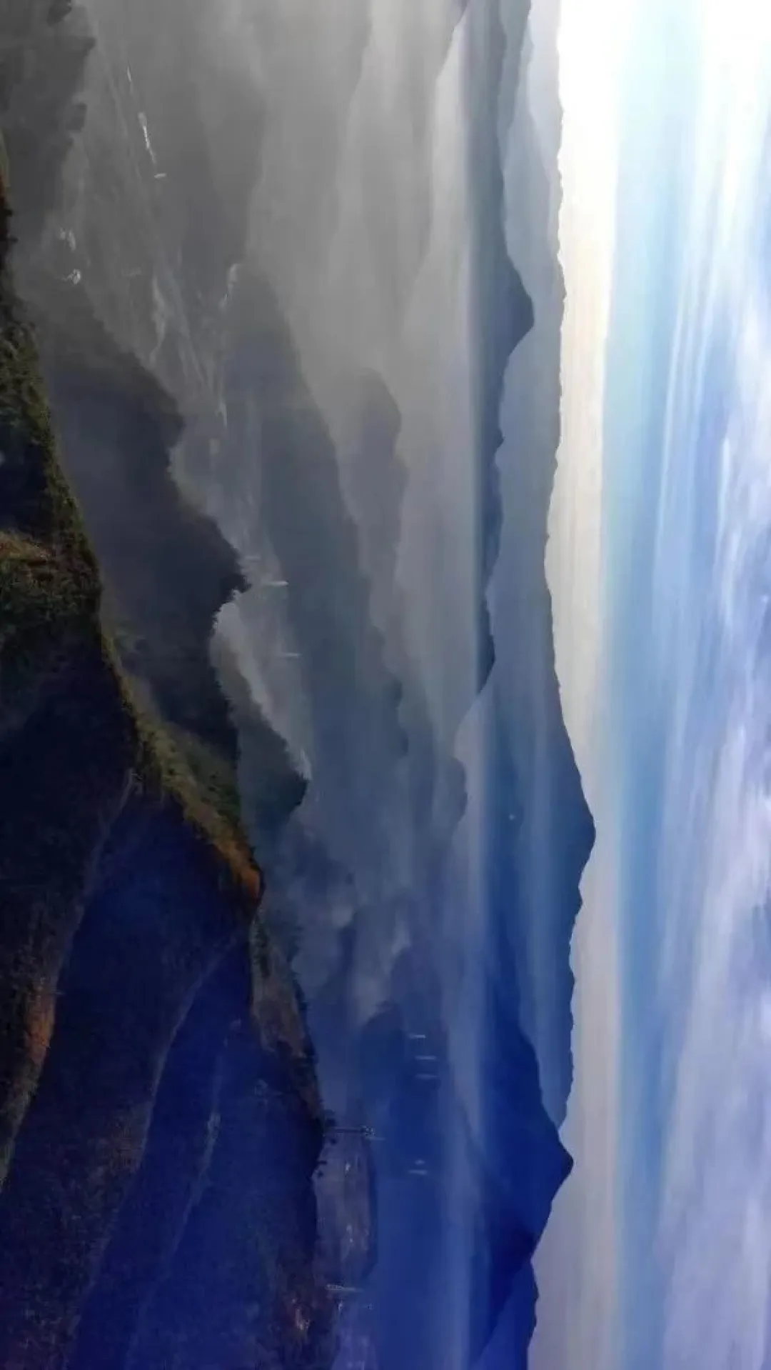  △雾漫山城。供图/安化县委宣传部