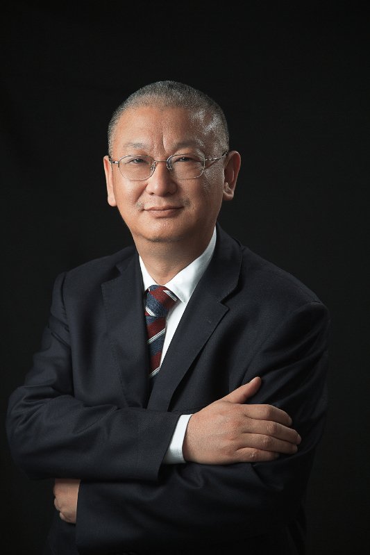隆基绿能首创东说念主、总裁李振国图源:受访者