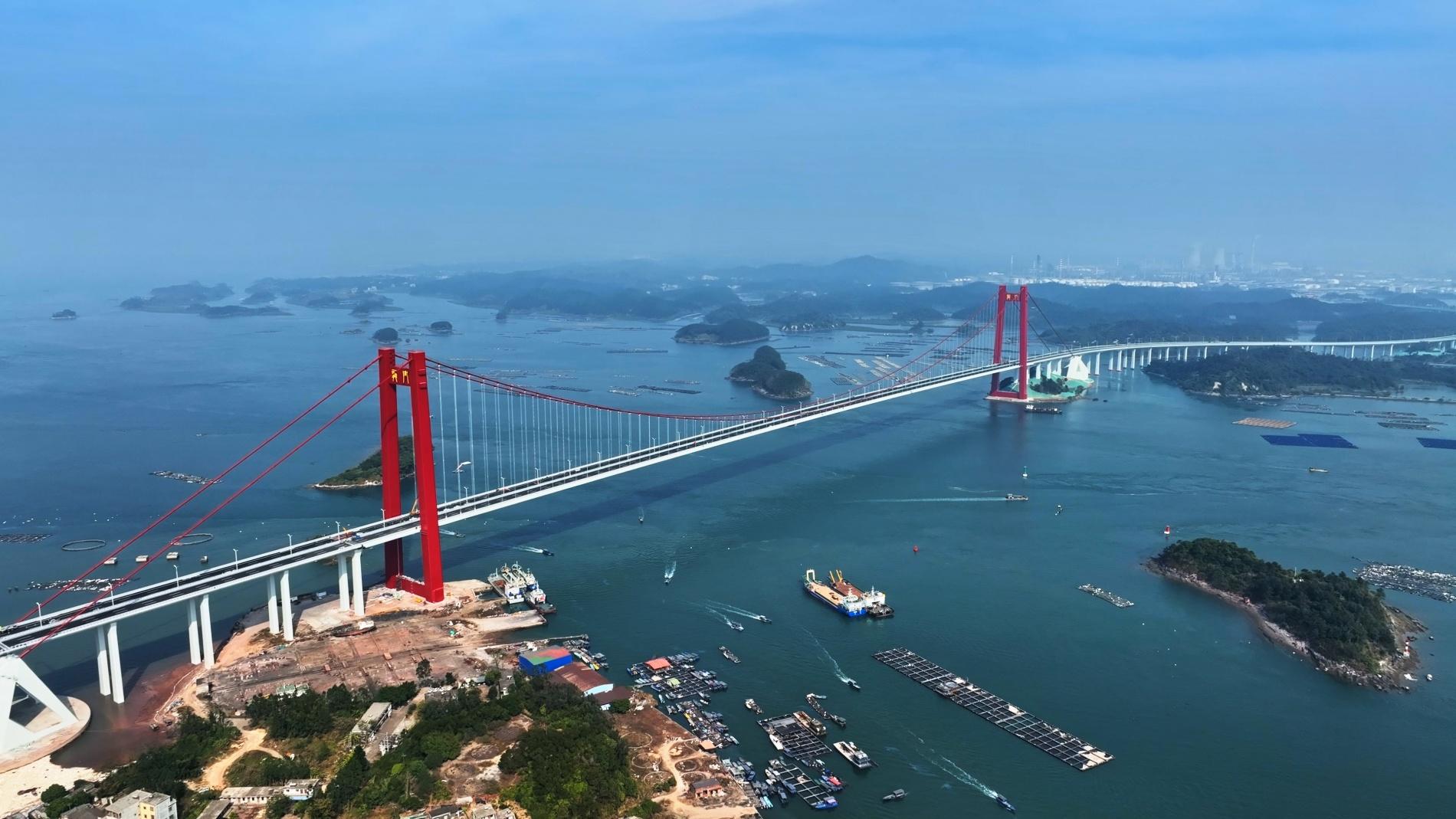 广西最长跨海大桥正式建成通车