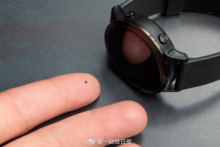 博世所生产的世界上最小的传感器几乎与一颗沙粒的大小相当