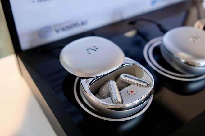 未来智能的AI耳机来源：企业授权