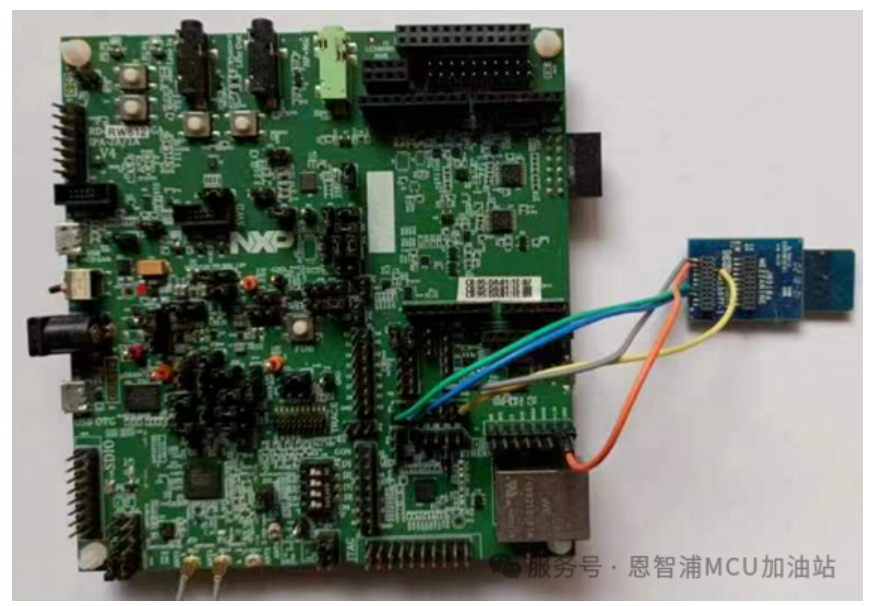 图1 RW612的EVK板外接K32061 ZigBee Coordinator