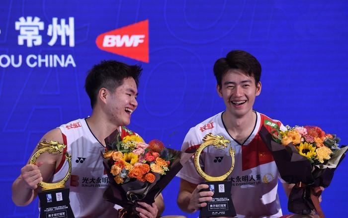 ▲中国羽毛球队运动员梁伟铿（左）、王昶。 图/新华社