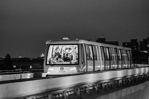 ▲行驶中的全自动驾驶列车。