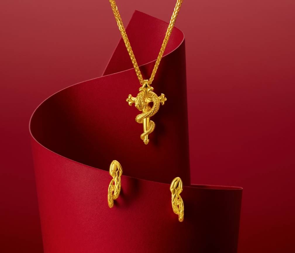 蛇年生肖款饰品被年轻人青睐