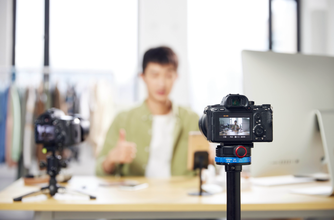 来源丨刘润(ID：runliu-pub)作者丨刘润主创团图源丨摄图网