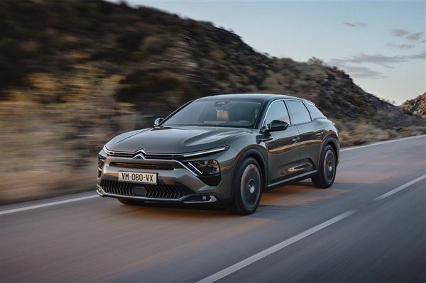 责任编辑：振亭