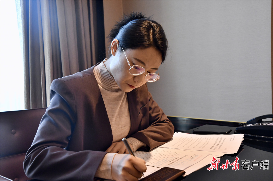 【聚焦2025甘肃省两会】共赴盛会 为陇原发展献良策