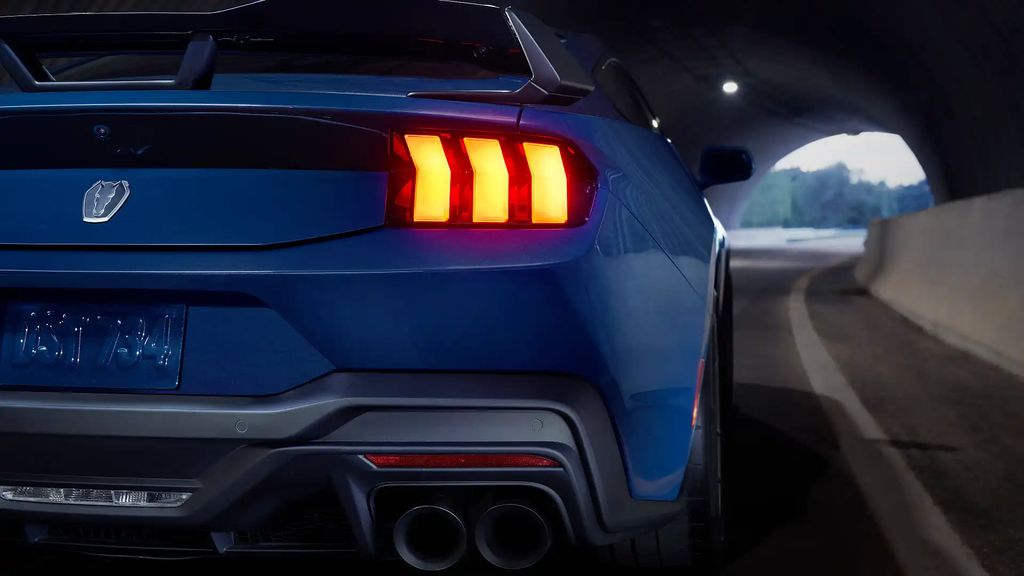 2025 Ford Mustang Dark Horse