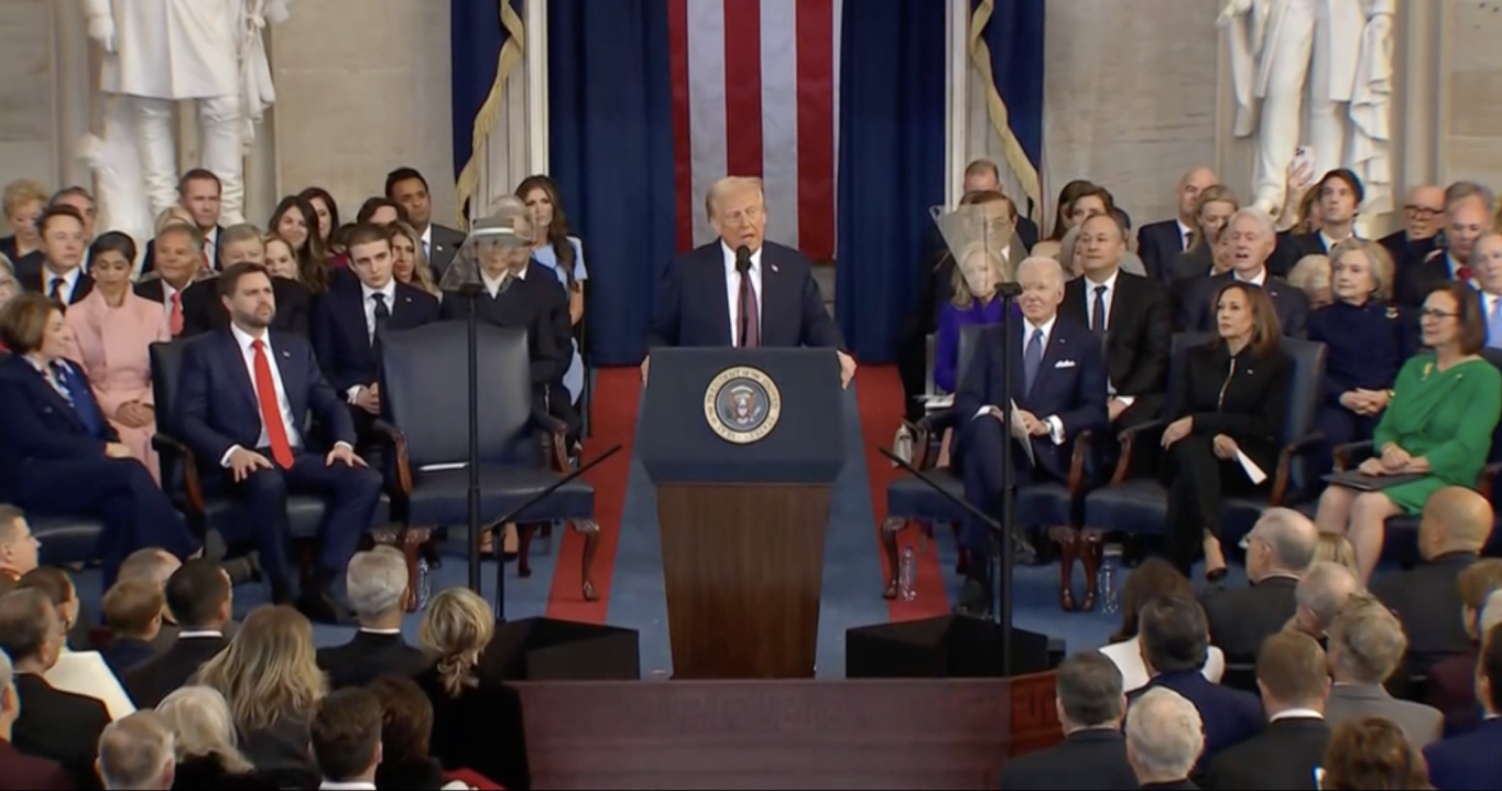 特朗普上任第一天：废除拜登政府近80项政策，要建对外税务局