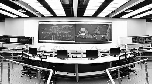先 进 轨 道 交 通 自主运行全国重点实验室模拟实验设备。