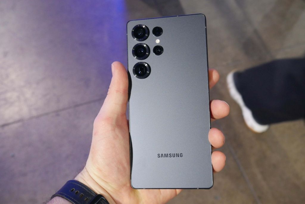 以上图源：GSMArena