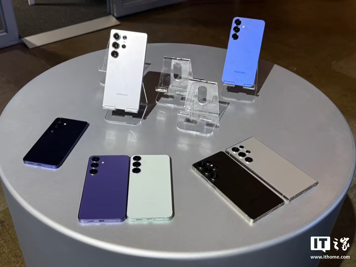 13699 元:16GB +1TB 组合三星Galaxy S25 Ultra 手机仅限中国、韩国 13699 元:16GB +1TB 组合三星Galaxy S25 Ultra 手机仅限中国、韩国