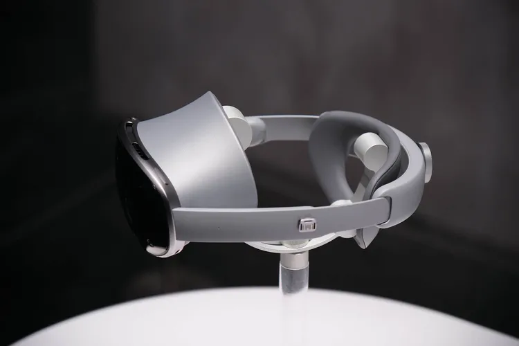 S25 系列旗舰新机登场，三星 Galaxy 全球新品发布会专题