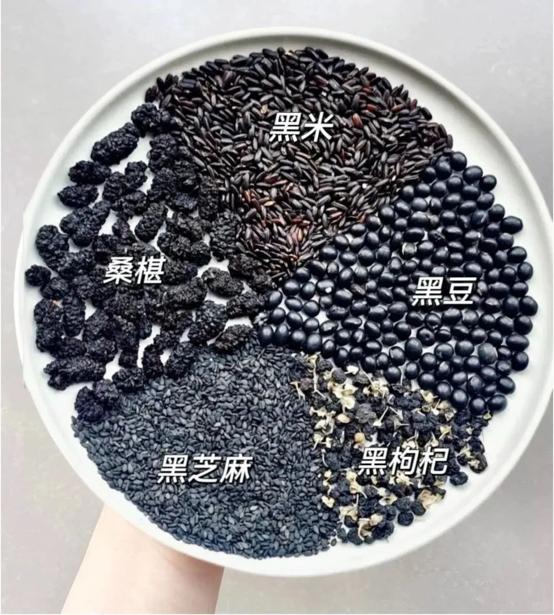 蜂蜜与黑豆(蜂蜜黑豆蛋糕找哪家) 蜂蜜与黑豆(蜂蜜黑豆蛋糕找哪家)