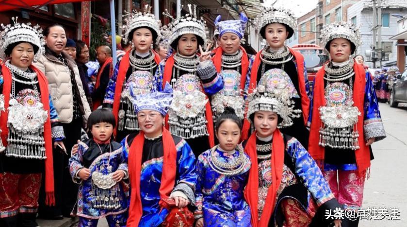 贵州三穗县“姑妈”集体回娘家拜年，现场热闹非凡、温情满满！|贵州省_新浪财经_新浪网
