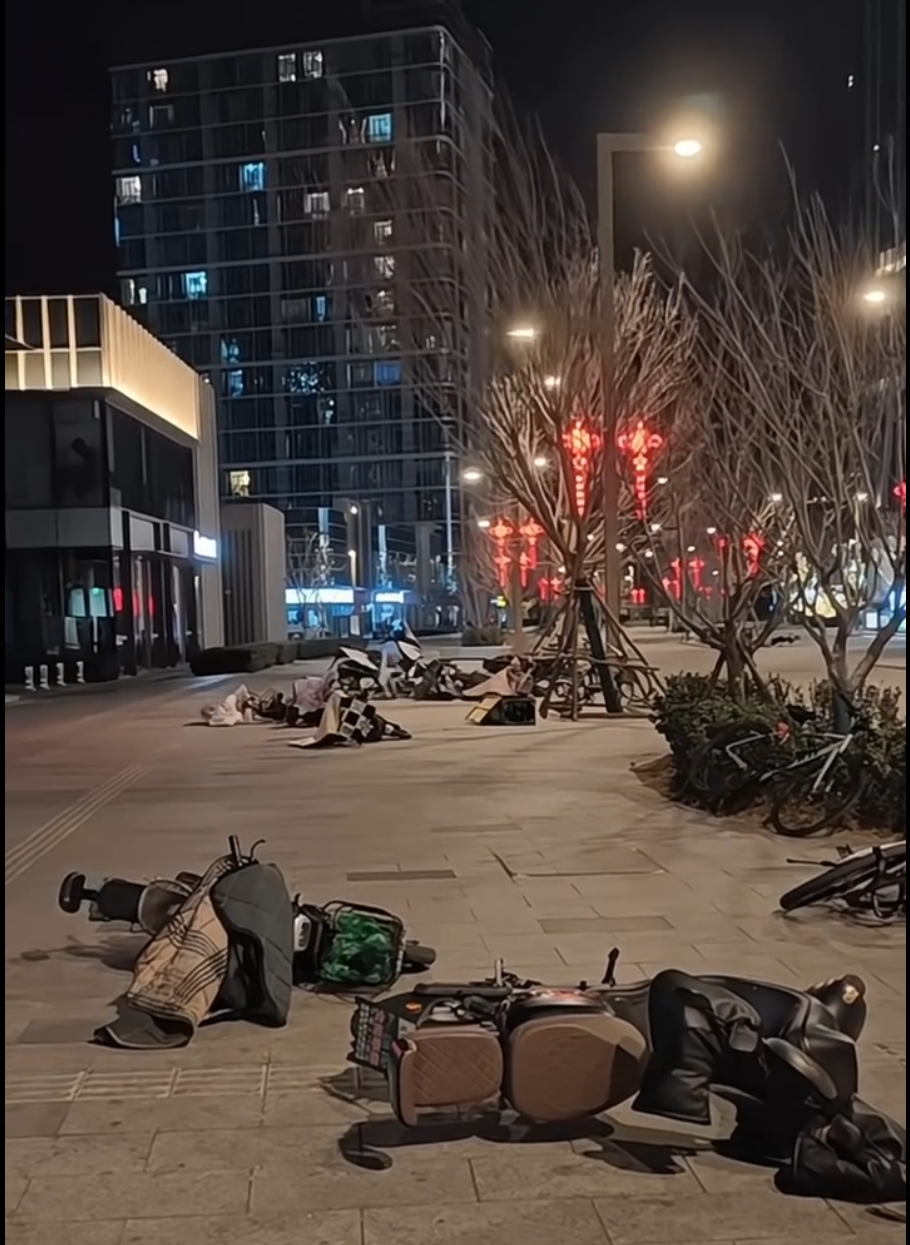 图源：社交媒体视频截图