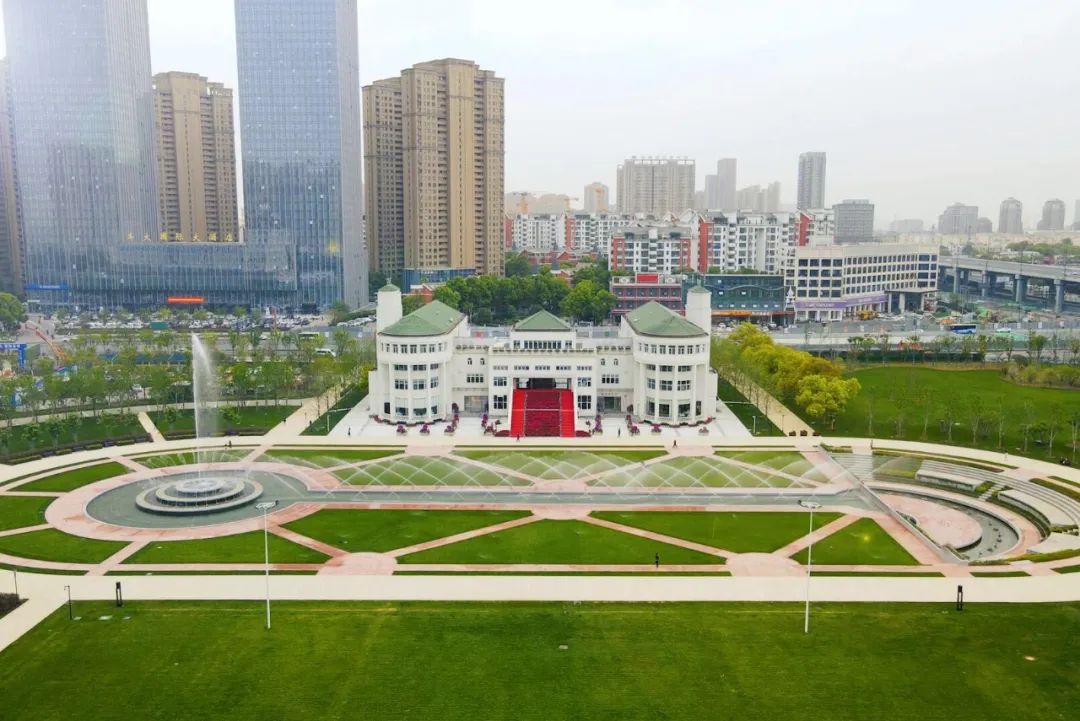 翡翠公园明珠广场同获殊荣