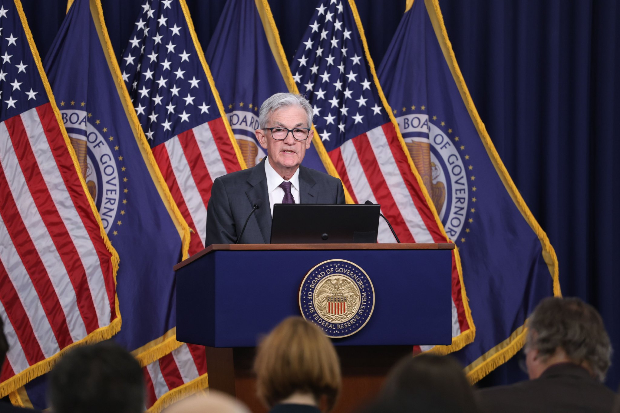 美联储官员担忧政策风险加剧美经济前景不确定性